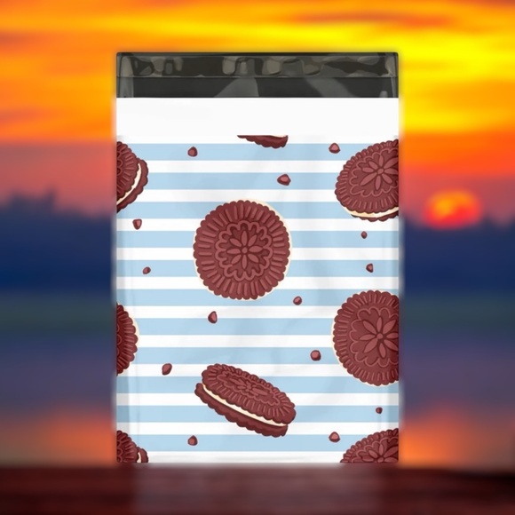 LAST ONE ☝🏻 25 10X13 Poly Mailers Cookies And Stripes, Shipping Envelopes - Picture 2 of 5